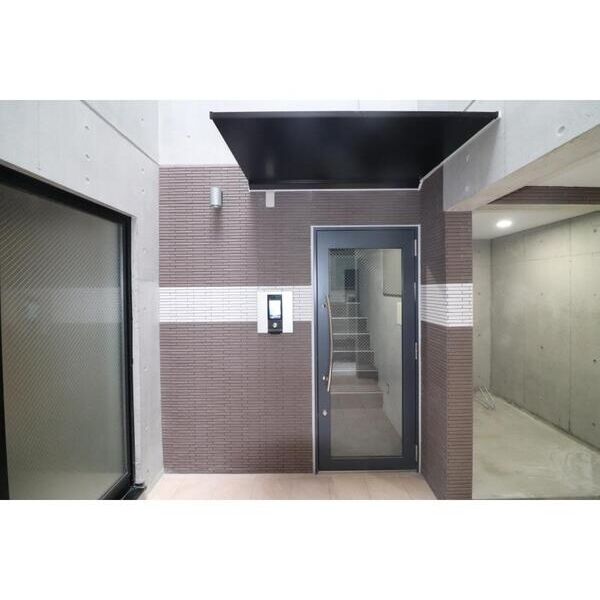 ラ・フォート元町中華街202号室 エントランス