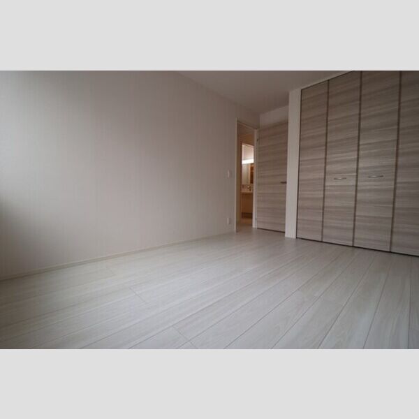 ソレイルKZ101号室 洋室　6.3帖