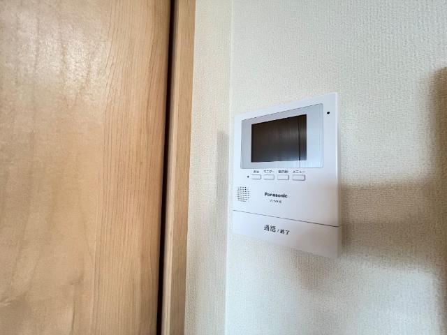 サザンクロスＢ102号室 カメラ付インターホン（イメージ）