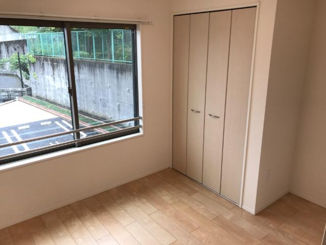 サン・グリーン 洋室