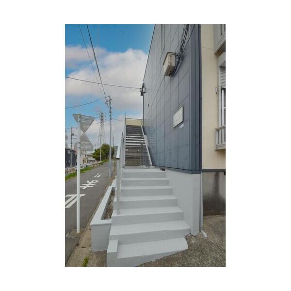 エステートピアWINS205号室 エントランス