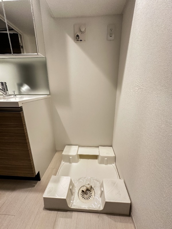 ＦＯＲＥＳＴＡ湊町10階 洗濯機置場