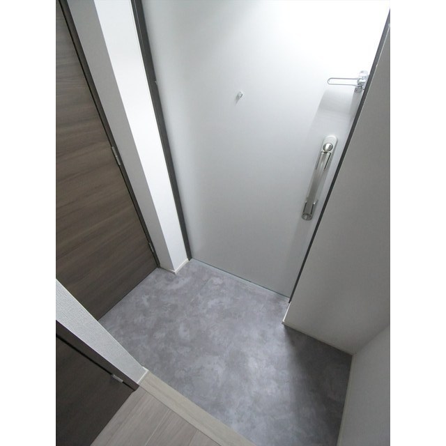 プライムガーデン若木0508号室 玄関