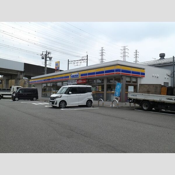 さくらⅡ201号室 ミニストップ