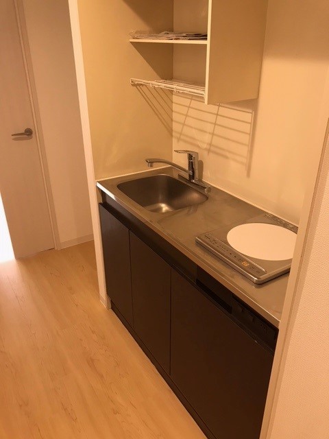 ＫＥＮＺＯ　ＨＡＵＳ　ＥＫＯＤＡ キッチン