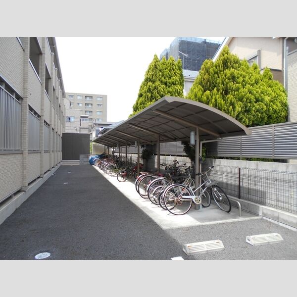 ラ フォンテ 駐輪場