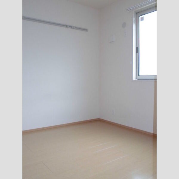 ワイズガーデン203号室 洋室