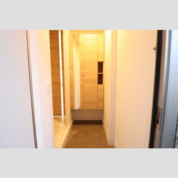 リヴィール　ソワⅢ 玄関