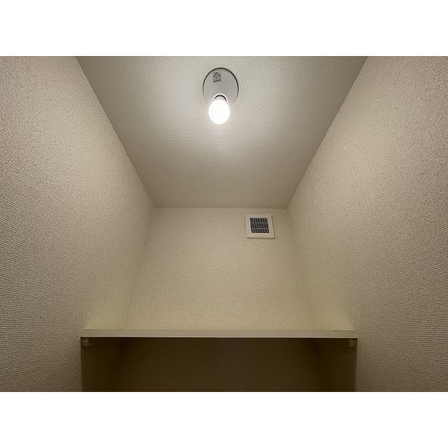 ネスト鷹番0101号室 収納