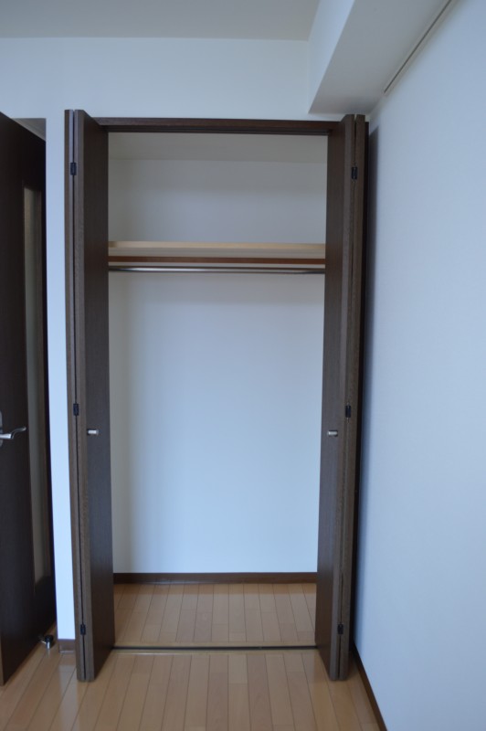 リクレイシア八丁畷9階 収納