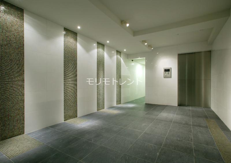 カスタリア新宿夏目坂2階 エントランスホール