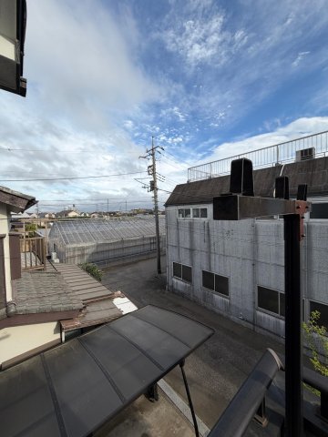 東村山市久米川町戸建て バルコニーからの眺望です。畑がありのどかな場所です。