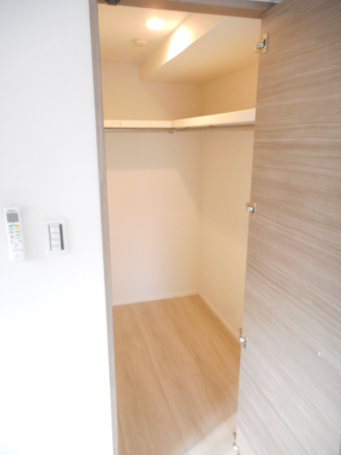 スカイステージ築地0502号室 収納