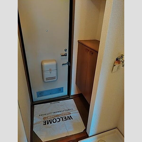 シャンブルヤマモト 玄関