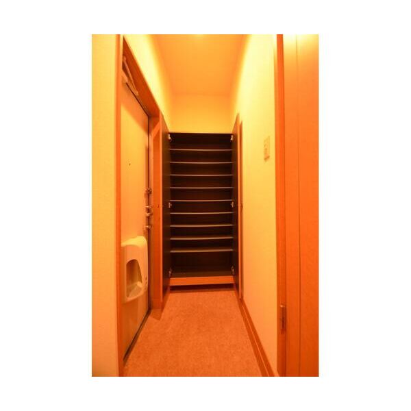 本牧グリーンハイツ203号室 玄関