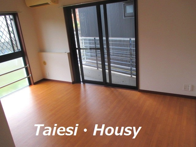 Ｓｃｈｍｉｅｄｅ 洋室7帖
