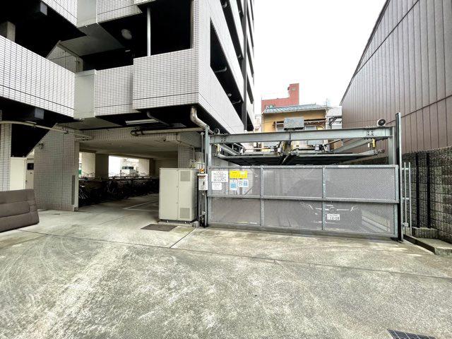 レジディア月島Ⅲ4階 駐車場