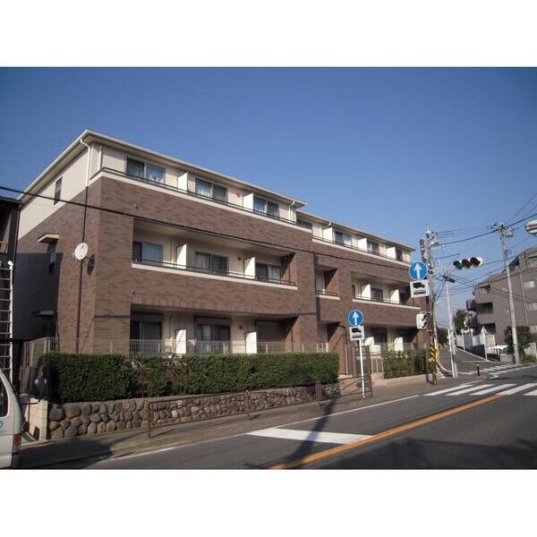 ラビュート鷺沼106号室 外観