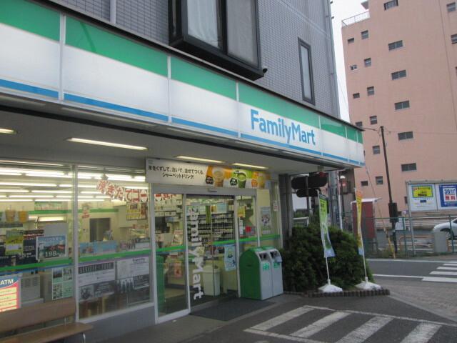 ニューヤングキャッスルA棟 ファミリーマート小金井桜町店