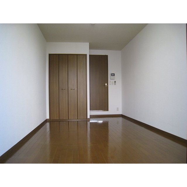 アンプルール フェール グランデール104号室 内観