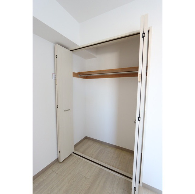 ＡＺＥＮＩＡ702号室 内観