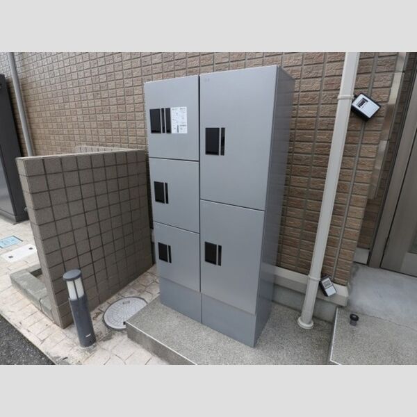 グラシューズ 宅配ボックス