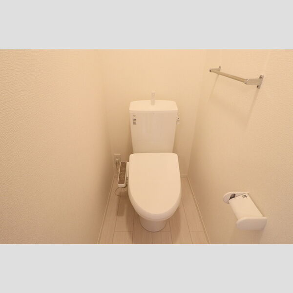 セレーノ 温水洗浄暖房便座トイレ