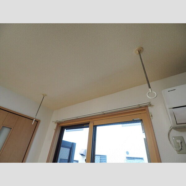 ライツェントハイム101号室 室内物干し