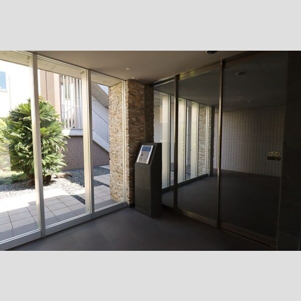 フェアレーンアネックス オートロックエントランス