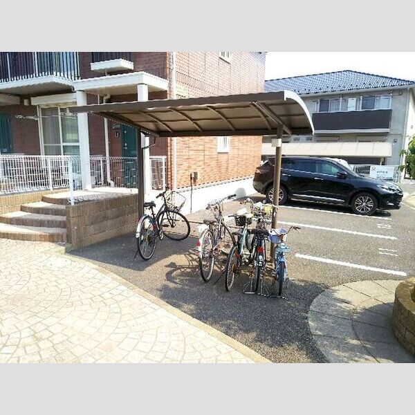 ロイヤルパレス　B 駐輪場