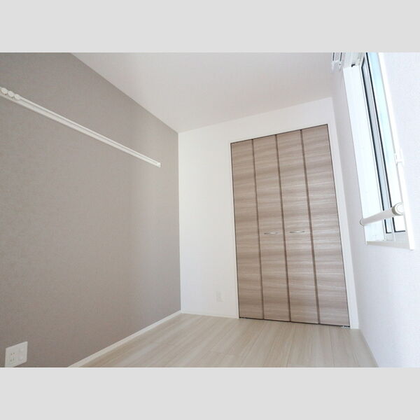 ロゼ　清新302号室 洋室