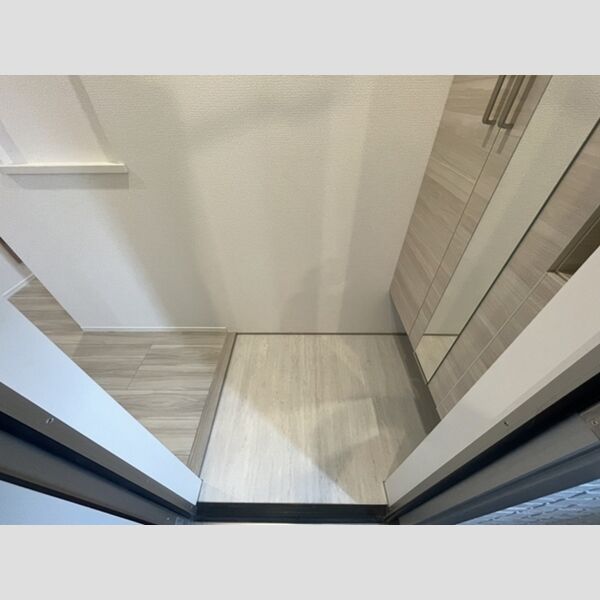 トリシア浦和302号室 玄関