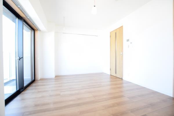 マインズ・コム白金 リビング