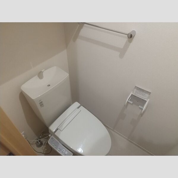 EーCrystal トイレ