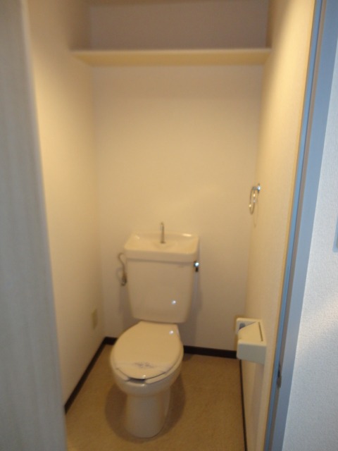 ゼファーコート丸山台4階 トイレ