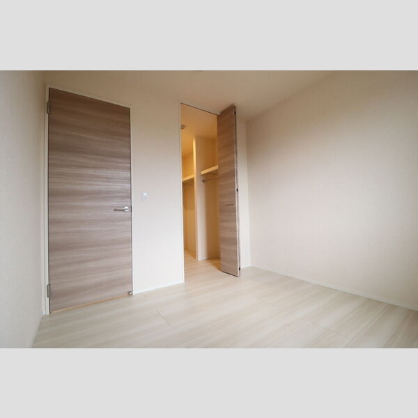 AALII(アアリイ)　Ⅲ305号室 洋室