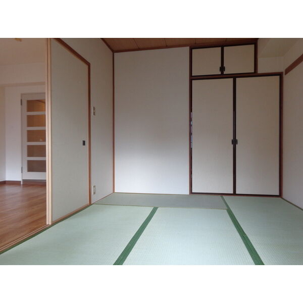 ハイツ空蝉 寝室