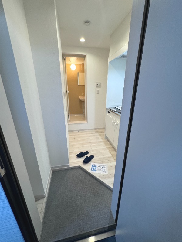 ウラノス竹の塚2階 玄関