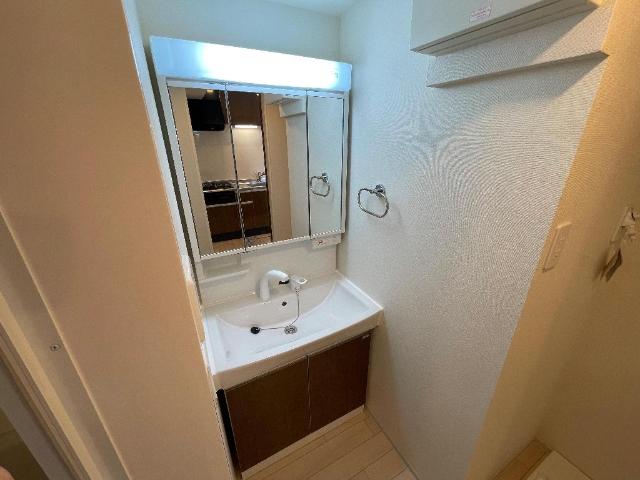 ガルデ寒川 洗髪洗面化粧台