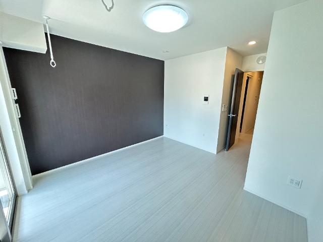 OceanCoastTsudanuma（オーシャンコーストツダヌマ）305号室 洋室