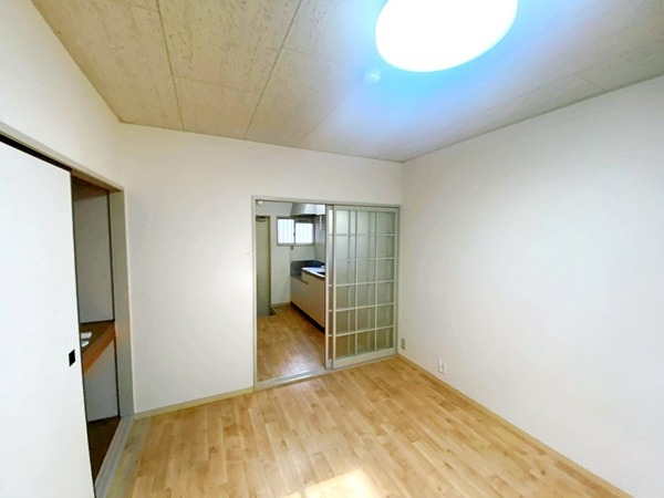 第一ジィスクハイツ101号室 リビング