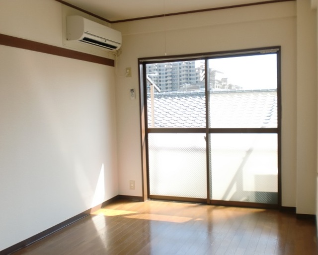 ストーク羽衣 リビング