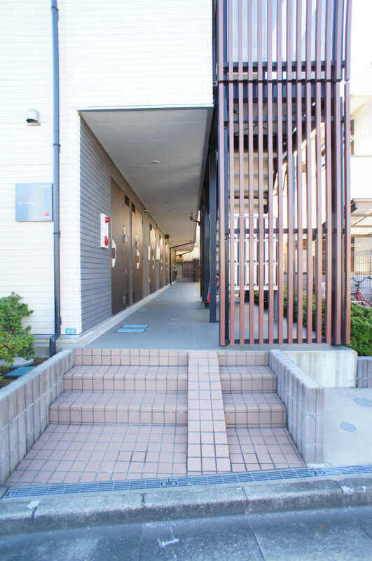 リブリ・ADハウス エントランス