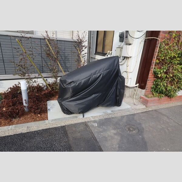 アンソレイエⅡ バイク置場