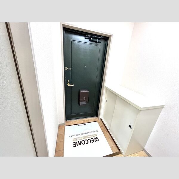 ドミトリー西船303号室 玄関