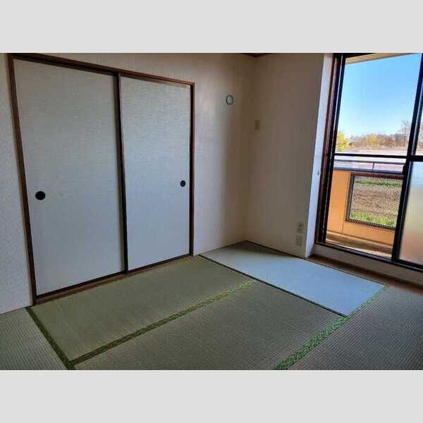 クレール清水205号室 和室