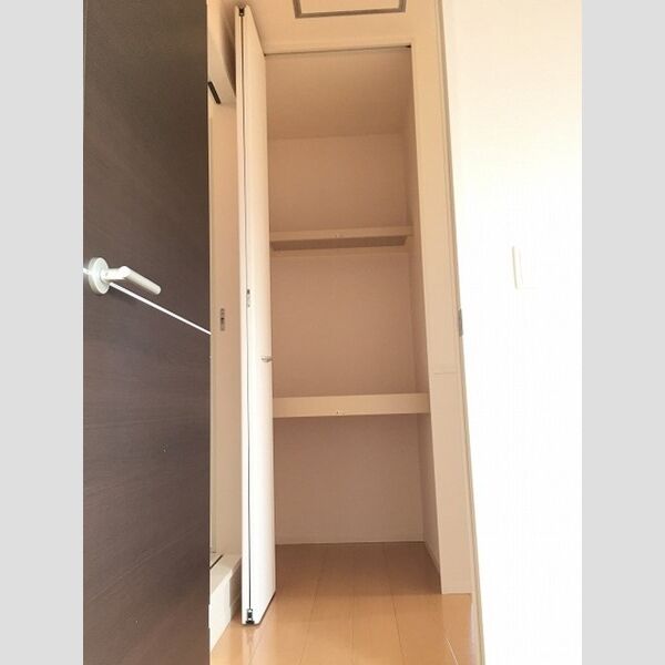 プリムヴィラ 物入