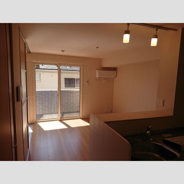 Forest202号室 リビングダイニング