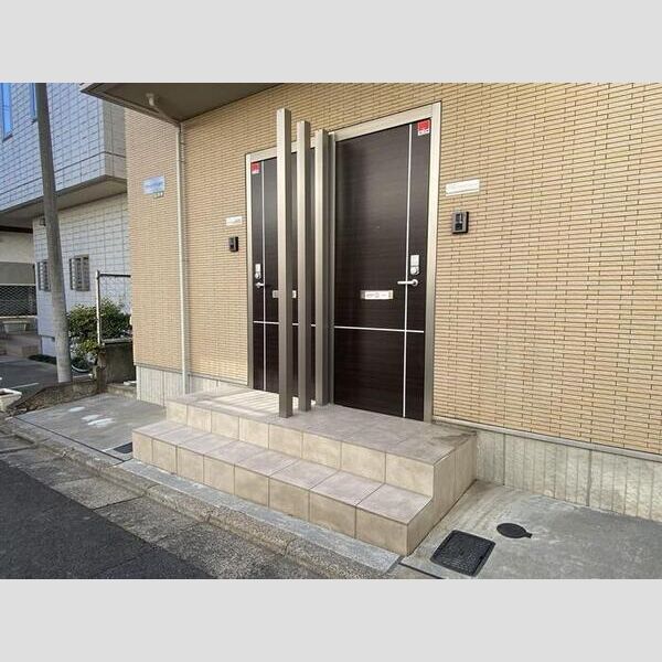 プライムテラス経堂101号室 エントランス