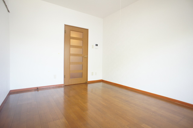 第５藤ビル0105号室 広々とした洋室です